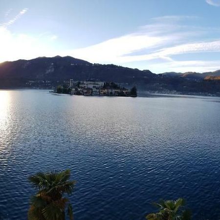Casa Vacanza Isola オルタ・サン・ジューリオ エクステリア 写真