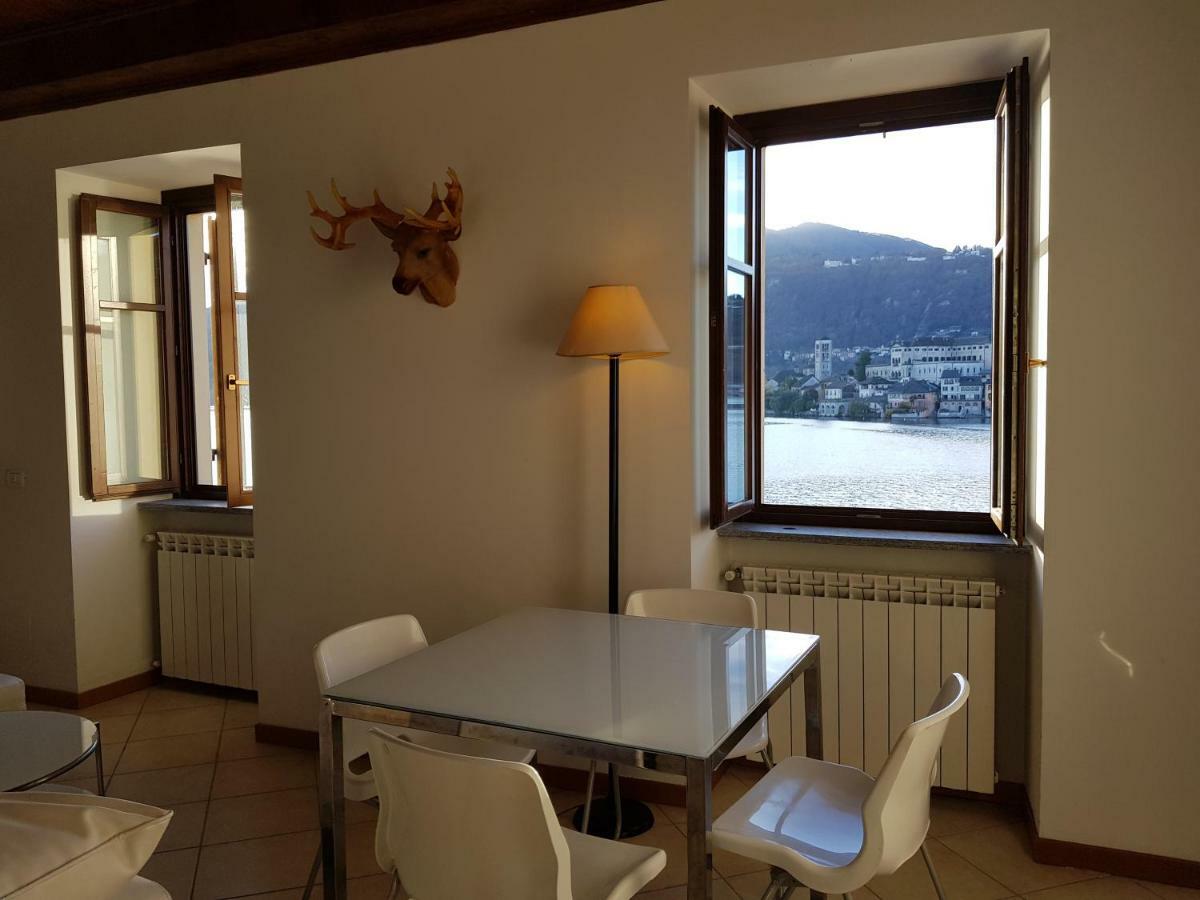 Casa Vacanza Isola オルタ・サン・ジューリオ エクステリア 写真